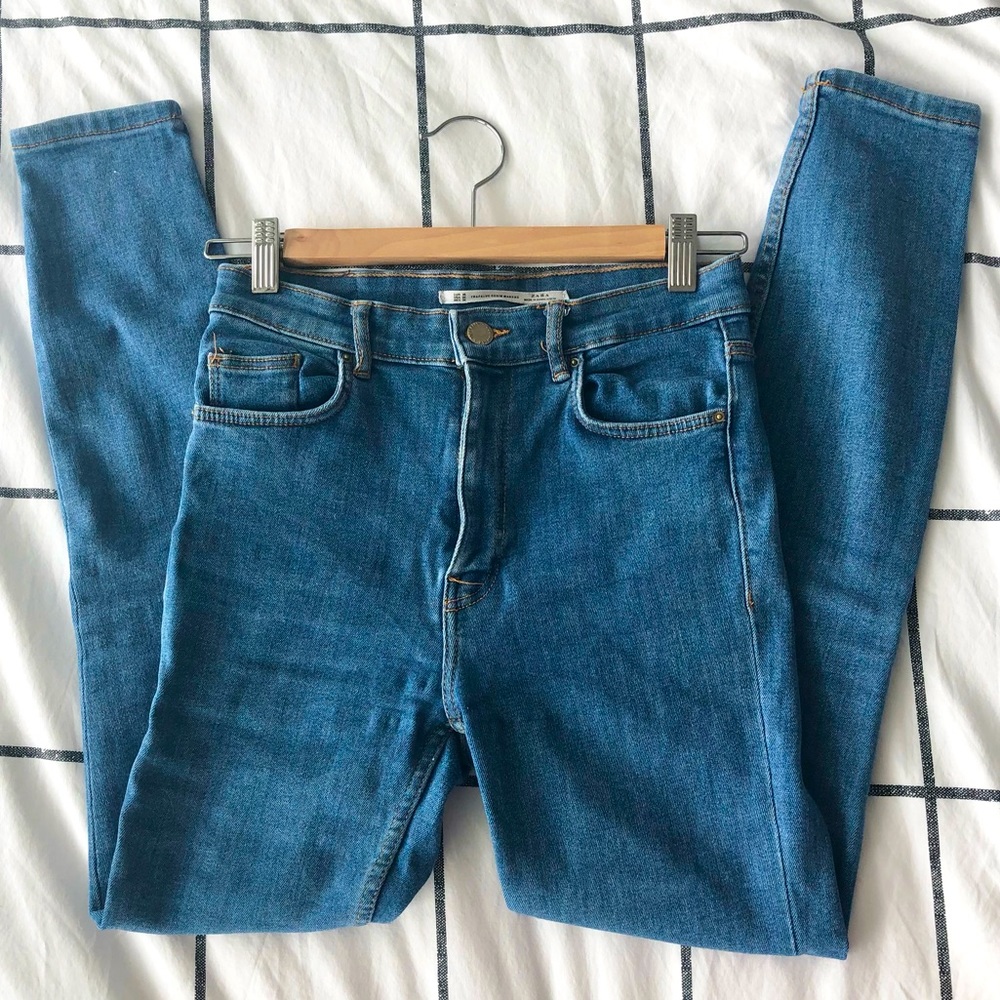 5/$20 High-rise skinny jeans, size 4